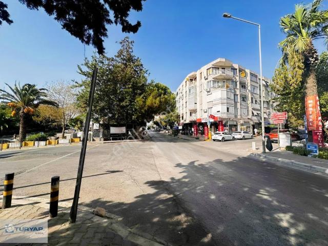 Konak, İzmir içerisinde satılık mülk