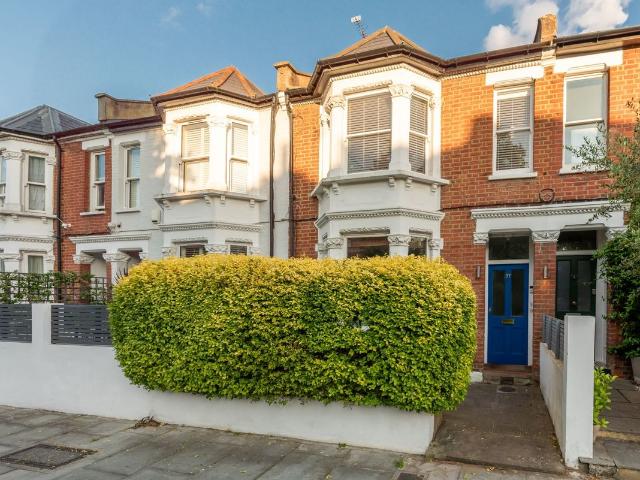 Apartment for rent in London Borough of Hammersmith and Fulham, Greater London