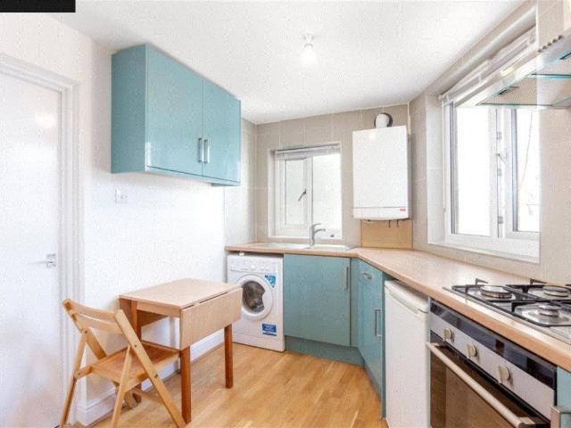 Studio for rent in Shepherd's Bush, Greater London