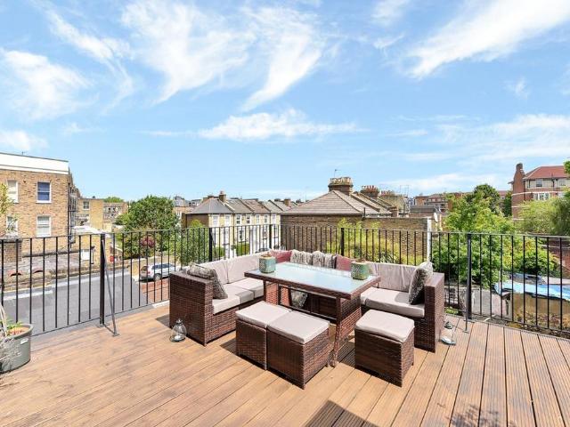 Apartment for rent in Shepherd's Bush, Greater London