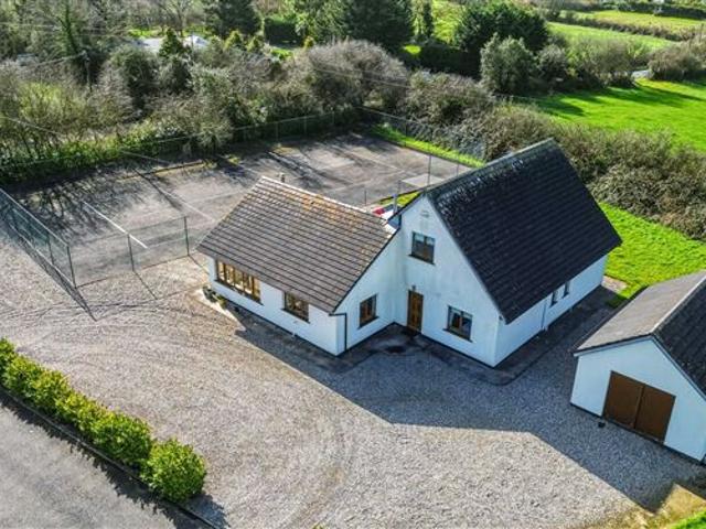 Detached House for sale in Loch Garman, North Tipperary