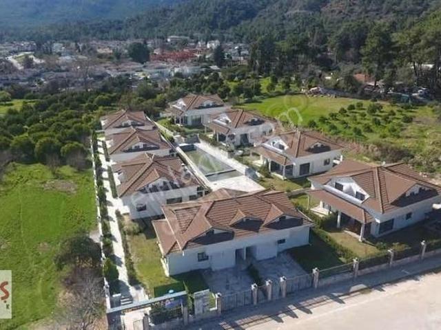 Kemer, Antalya içerisinde satılık Villa