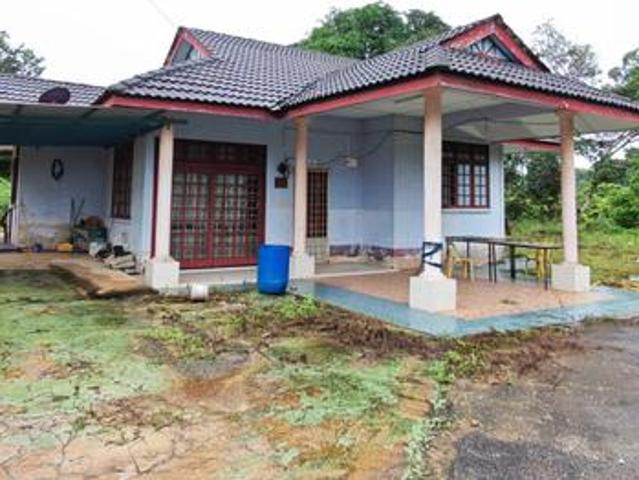 Bungalow for sale in Balok, Pahang