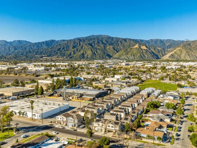 Apartment for rent in Azusa, California