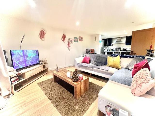 Apartment for rent in Heol-las, Surrey