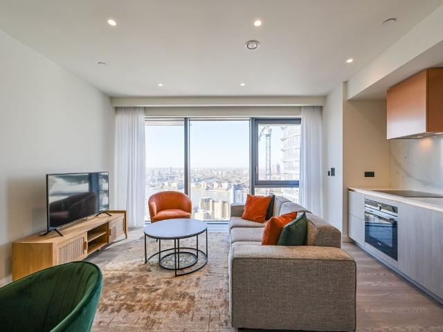 Apartment for rent in Canary Wharf, Greater London