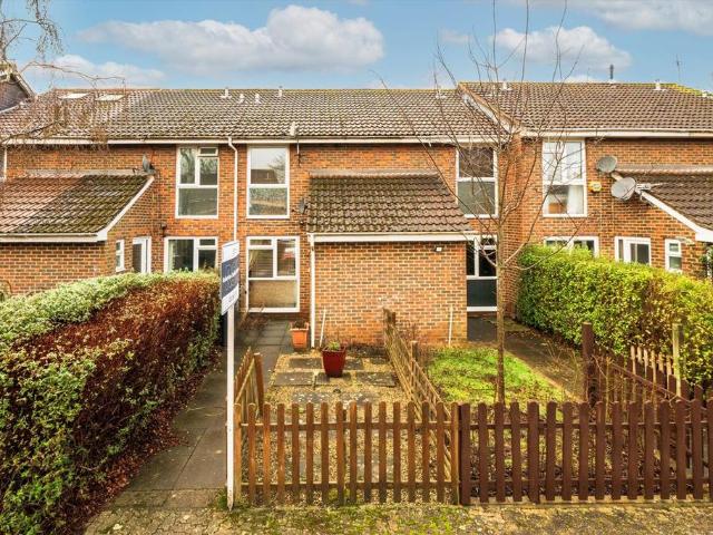 House for rent in London Borough of Ealing, Greater London
