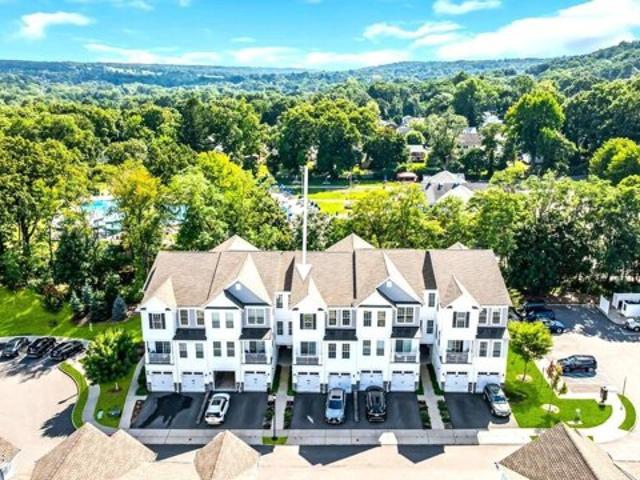 House for sale in Cedar Grove, New Jersey