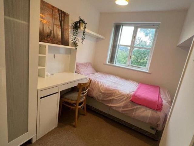 House for rent in North Town, Aldershot