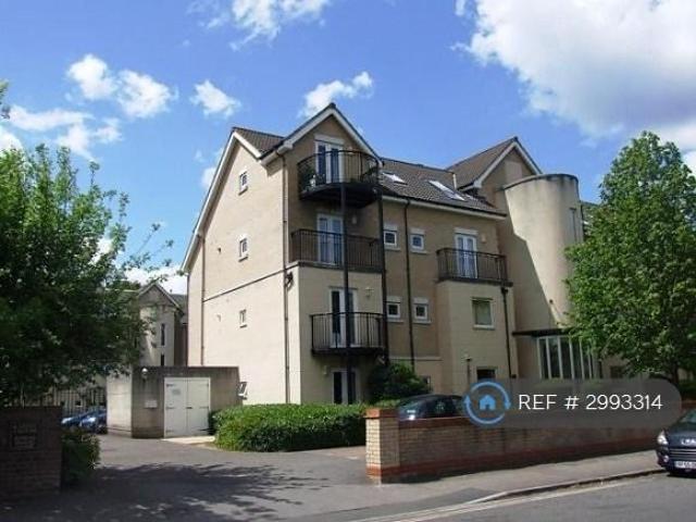 Apartment for rent in Banister's Park, City Of Southampton