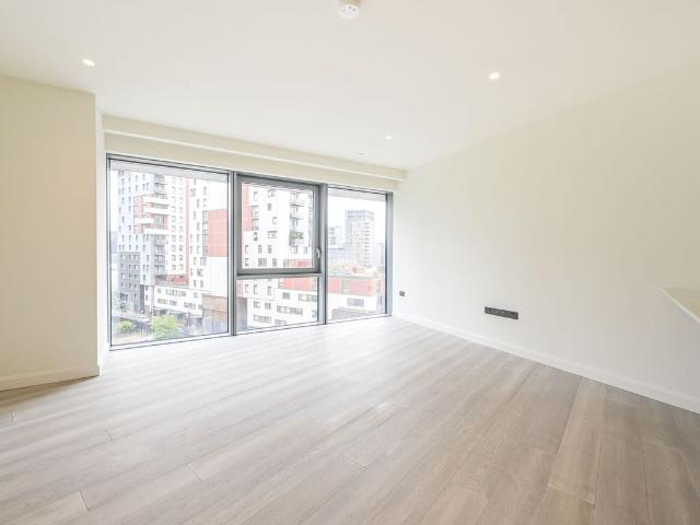 Apartment for rent in Canary Wharf, Greater London