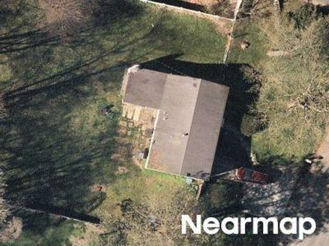 House for sale in Latham