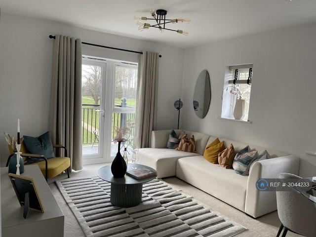 Apartment for rent in High Wycombe Community Board, High Wycombe