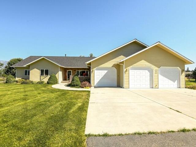 House for sale in Stevensville