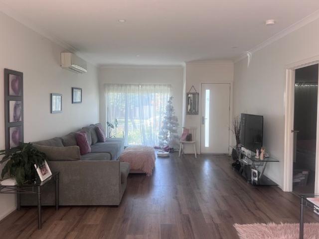 Room for rent in Camerons Creek, Victoria