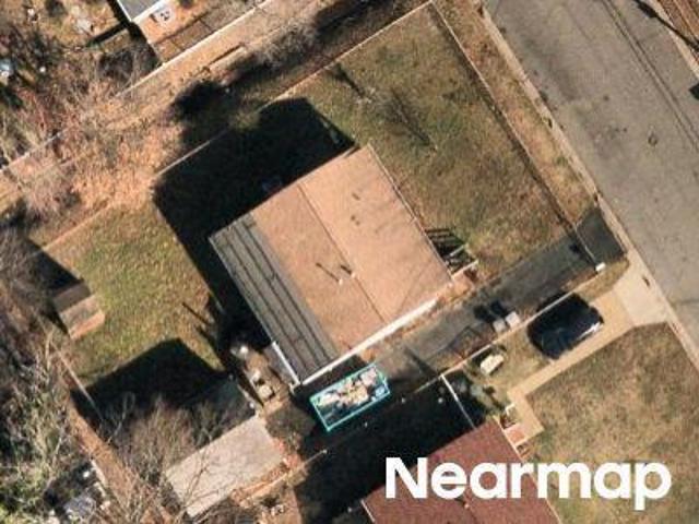 House for sale in Hampton