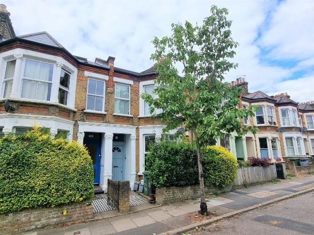 Apartment for rent in London Borough of Lewisham, Brockley