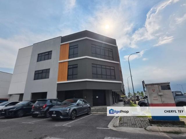 Shop for rent in Bukit Ledang, Johor