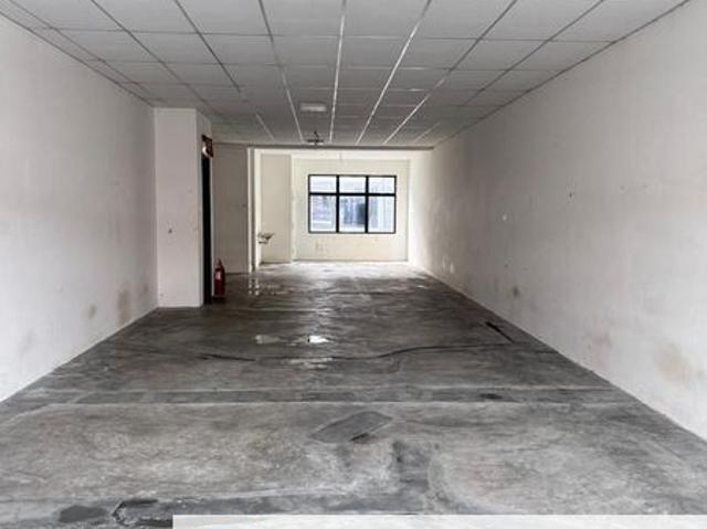 Shop for rent in Bukit Ledang, Johor
