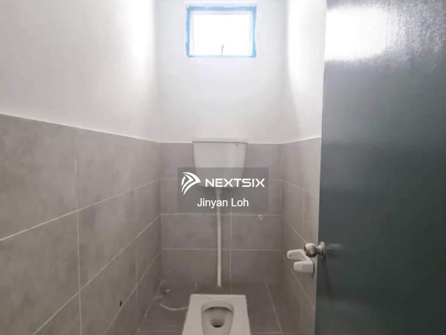 Shop for rent in Bukit Ledang, Johor