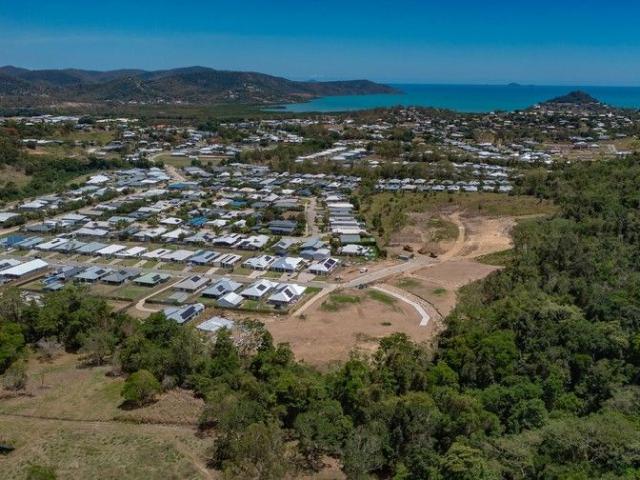 Land for sale in Cannonvale, Queensland