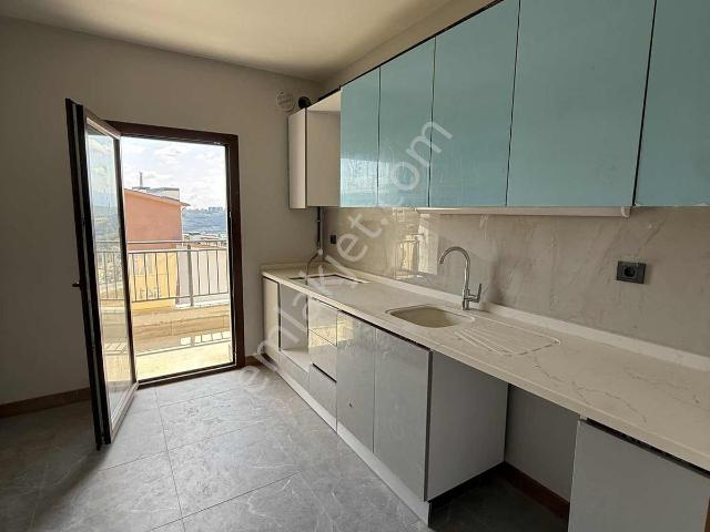 İzmit, Kocaeli içerisinde kiralık mülk