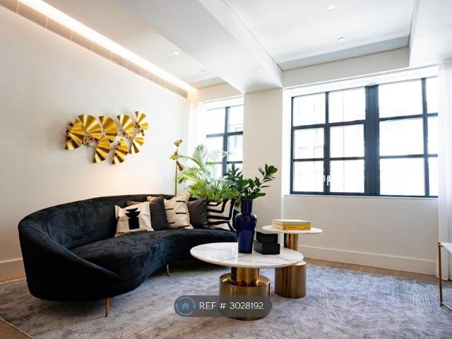 House for rent in Fitzrovia, Greater London