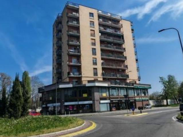 Appartamento in vendita a Limbiate, Lombardia