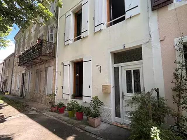 Maison vente à Astaffort, Derrière Massas