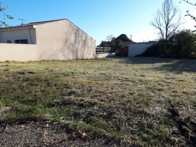Terrain vente à Agen, Astaffort