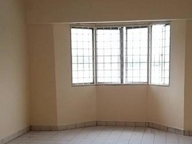 Condominium for sale in Petaling, Alam Impian