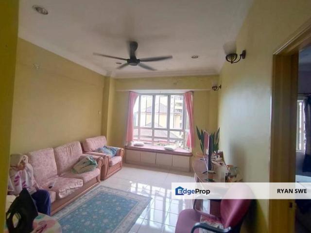 Condominium for sale in Petaling, Alam Impian
