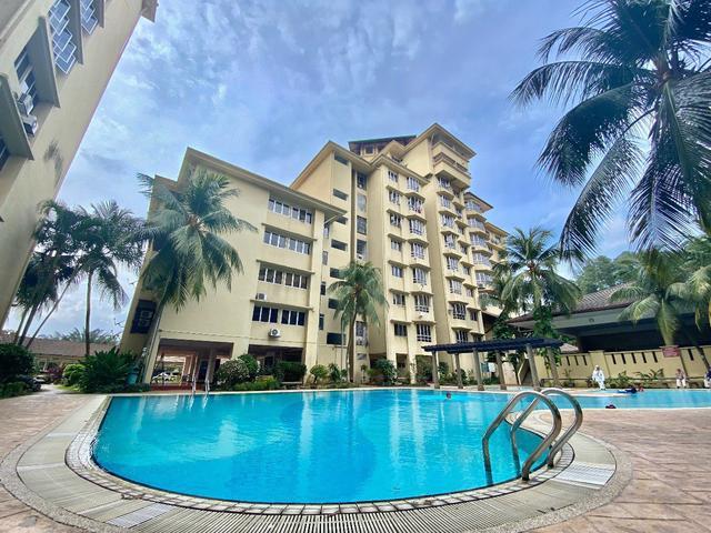 Condominium for sale in Petaling, Alam Impian