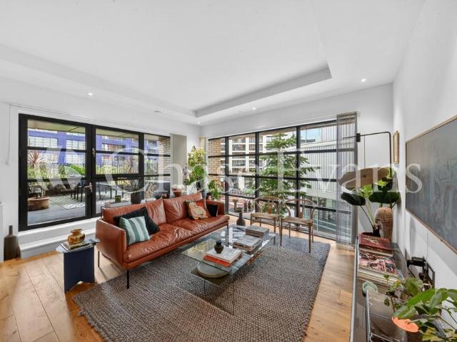 Apartment for rent in London City Island, Blackwall