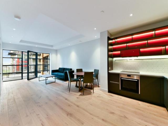 Apartment for rent in London City Island, Blackwall