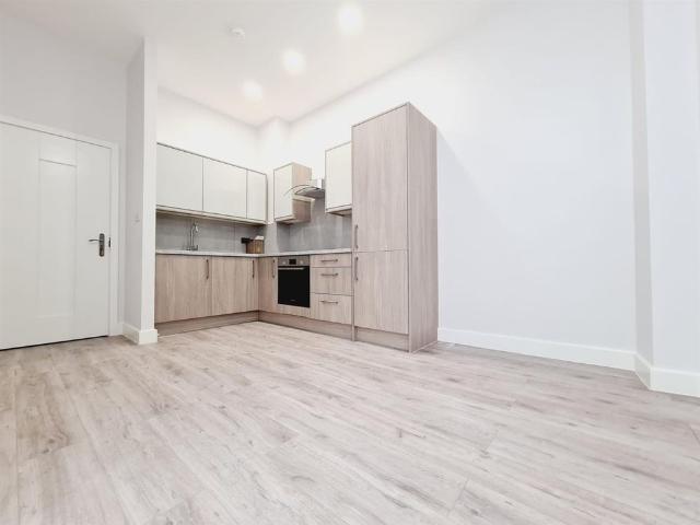 Apartment for rent in Wallington, Greater London