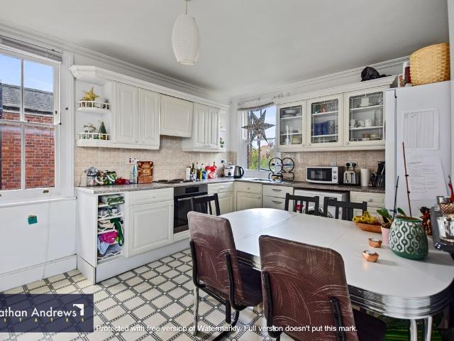 Apartment for rent in Cricklewood, Greater London
