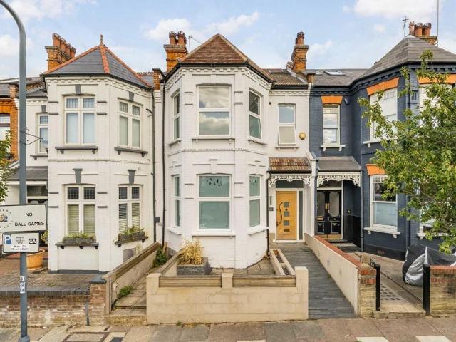 House for rent in London Borough of Brent, Greater London