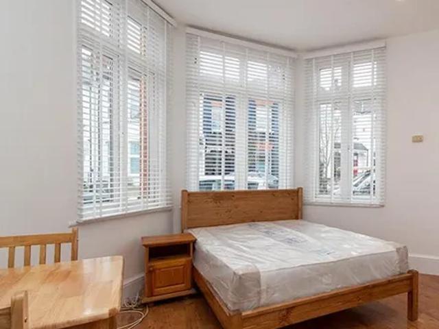 Apartment for rent in Cricklewood, Greater London