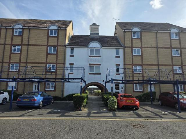 Apartment for rent in South Stifford, Grays