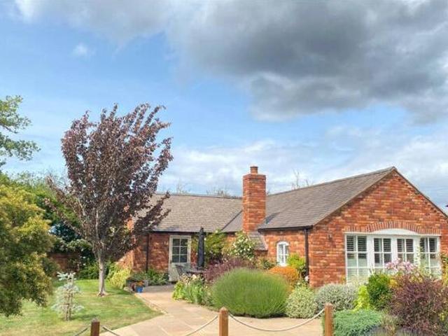 House for rent in Fossebridge, Gloucestershire