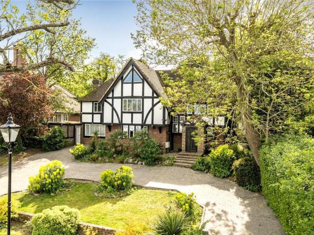 House for rent in Moor Park Estate, Three Rivers