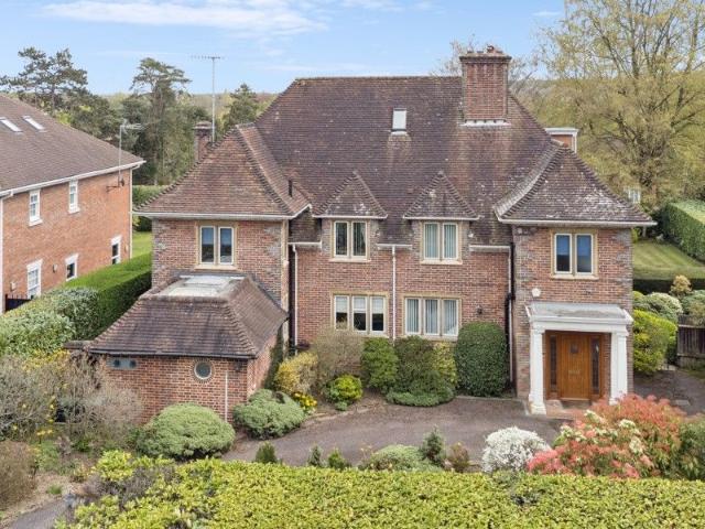House for rent in Moor Park Estate, Three Rivers