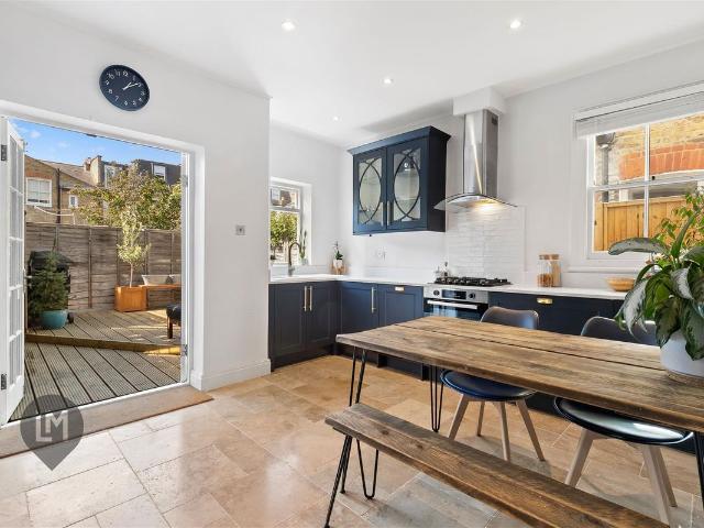 House for rent in Southfields, Greater London