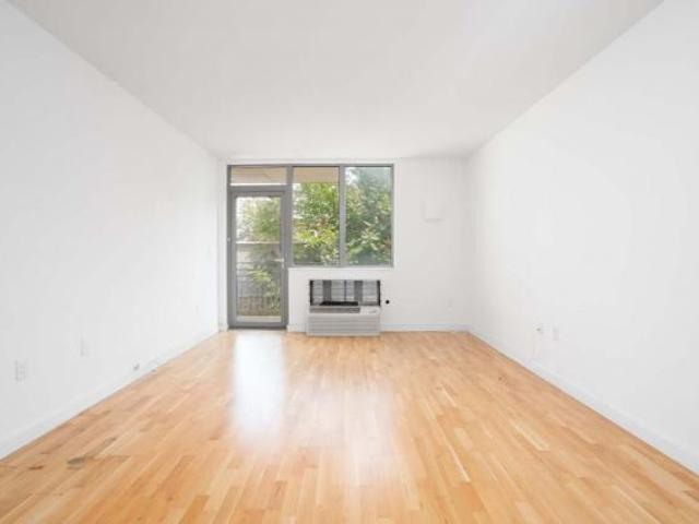 Condo for rent in Queens, Arverne