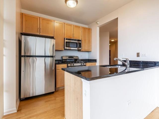Apartment for rent in Dearborn Park, Chicago