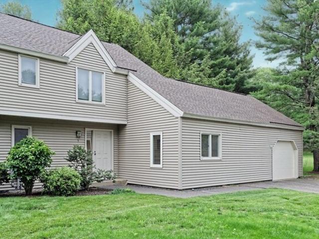 Condo for sale in Wayland