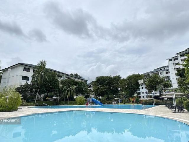 Condominium for sale in Holland