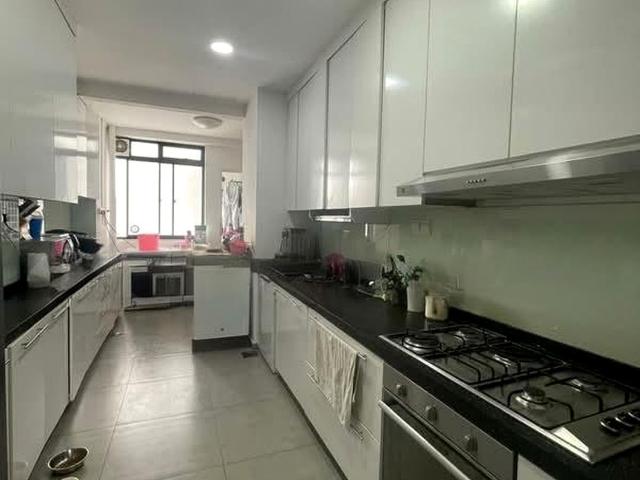 Condominium for rent in Holland