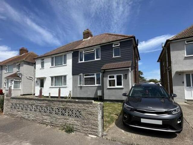 House for sale in Mill Hill, Ash